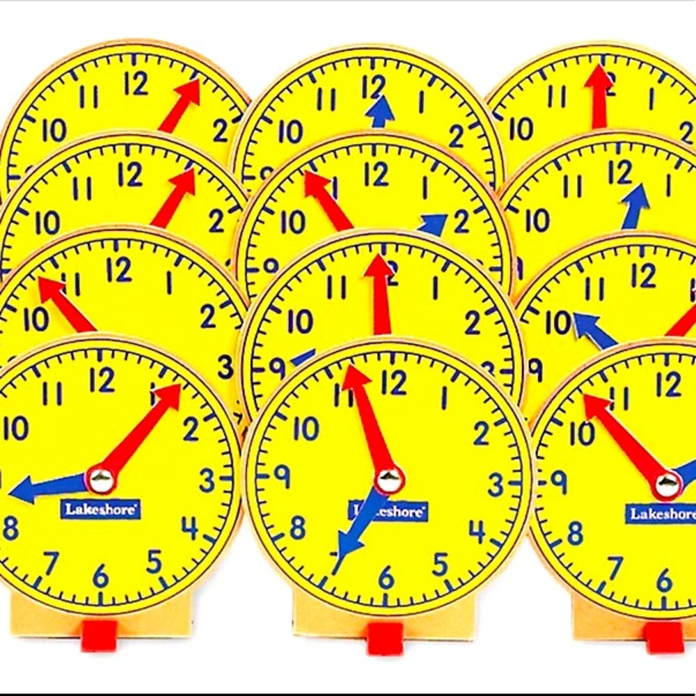 •Set of Wooden Classroom Mini Clocks•